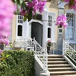 מלון Park 4*