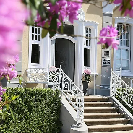 Отель Park 4*